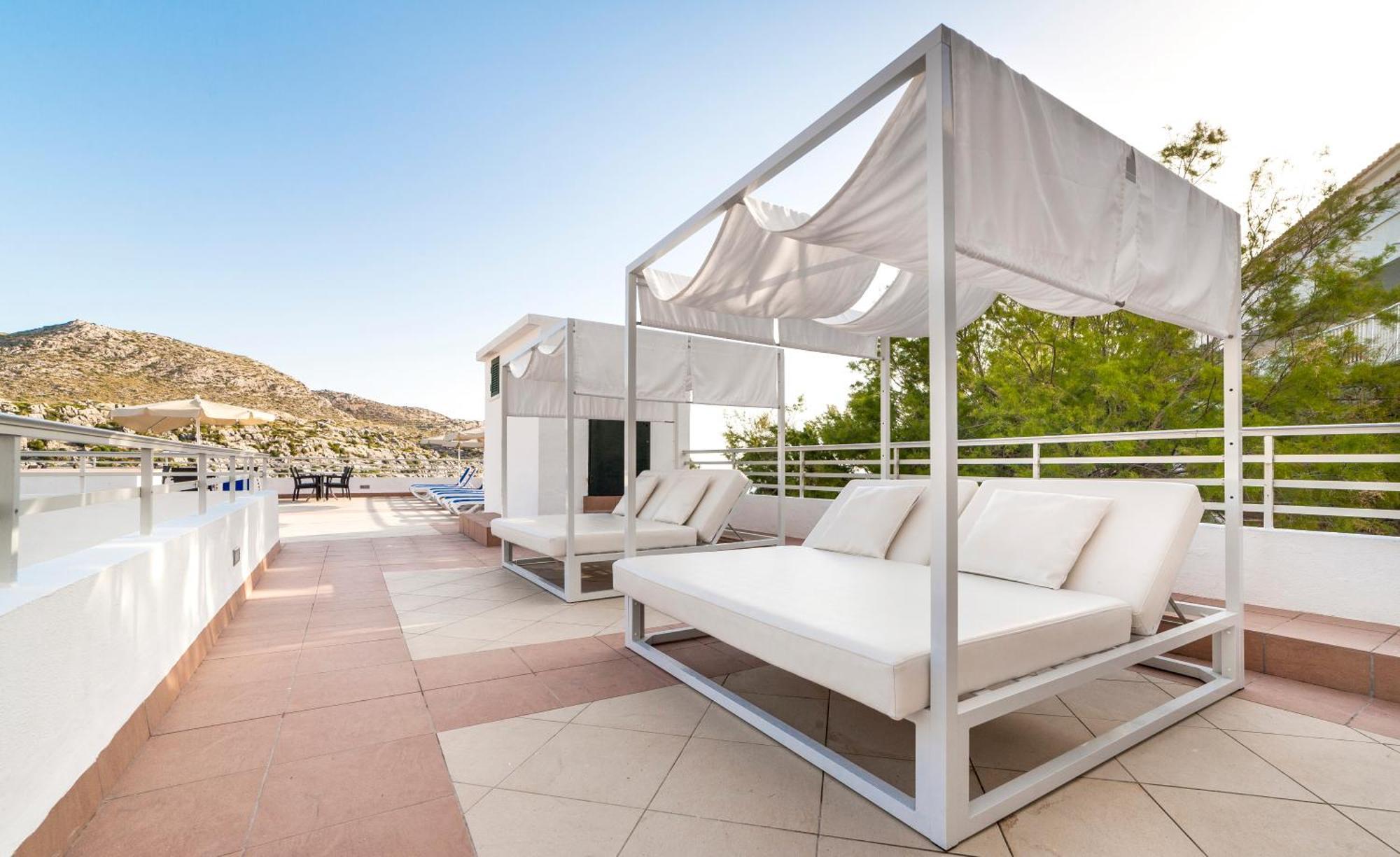 Globales Simar Hotel Cala de Sant Vicenc Exterior foto
