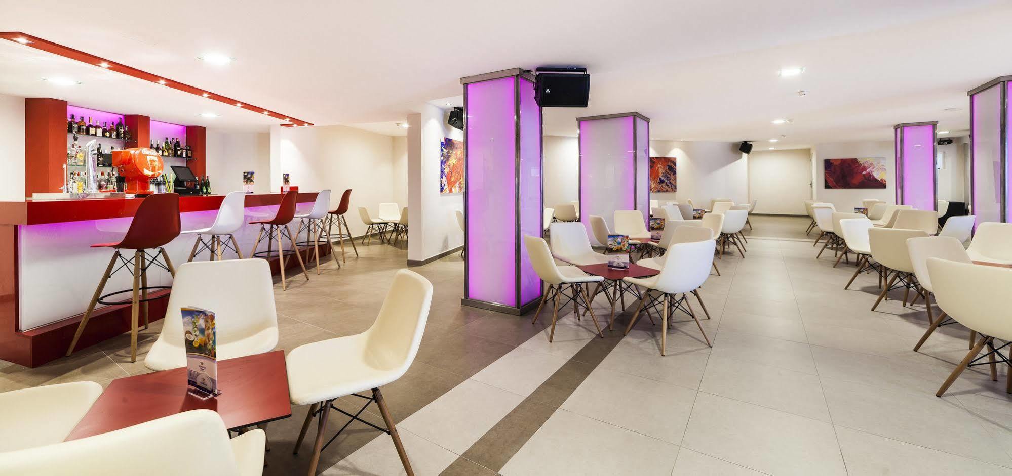 Globales Simar Hotel Cala de Sant Vicenc Exterior foto